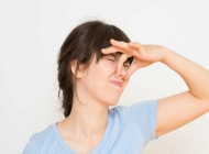 Nguyên nhân bồn cầu bốc mùi hôi khi xã nước 