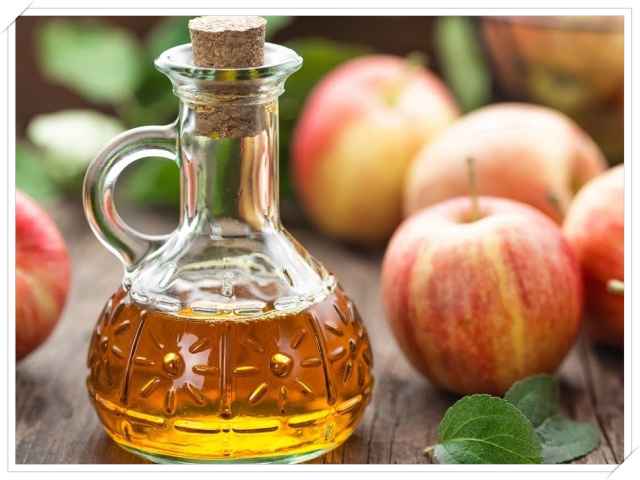 làm nước xịt thơm phòng bằng giấm