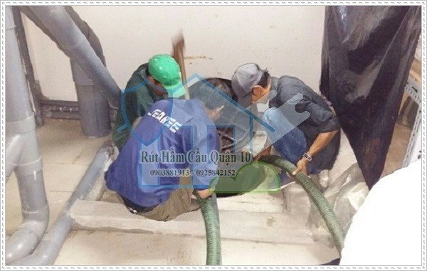 Cách xử lý khi nhà vệ sinh có mùi hôi cống